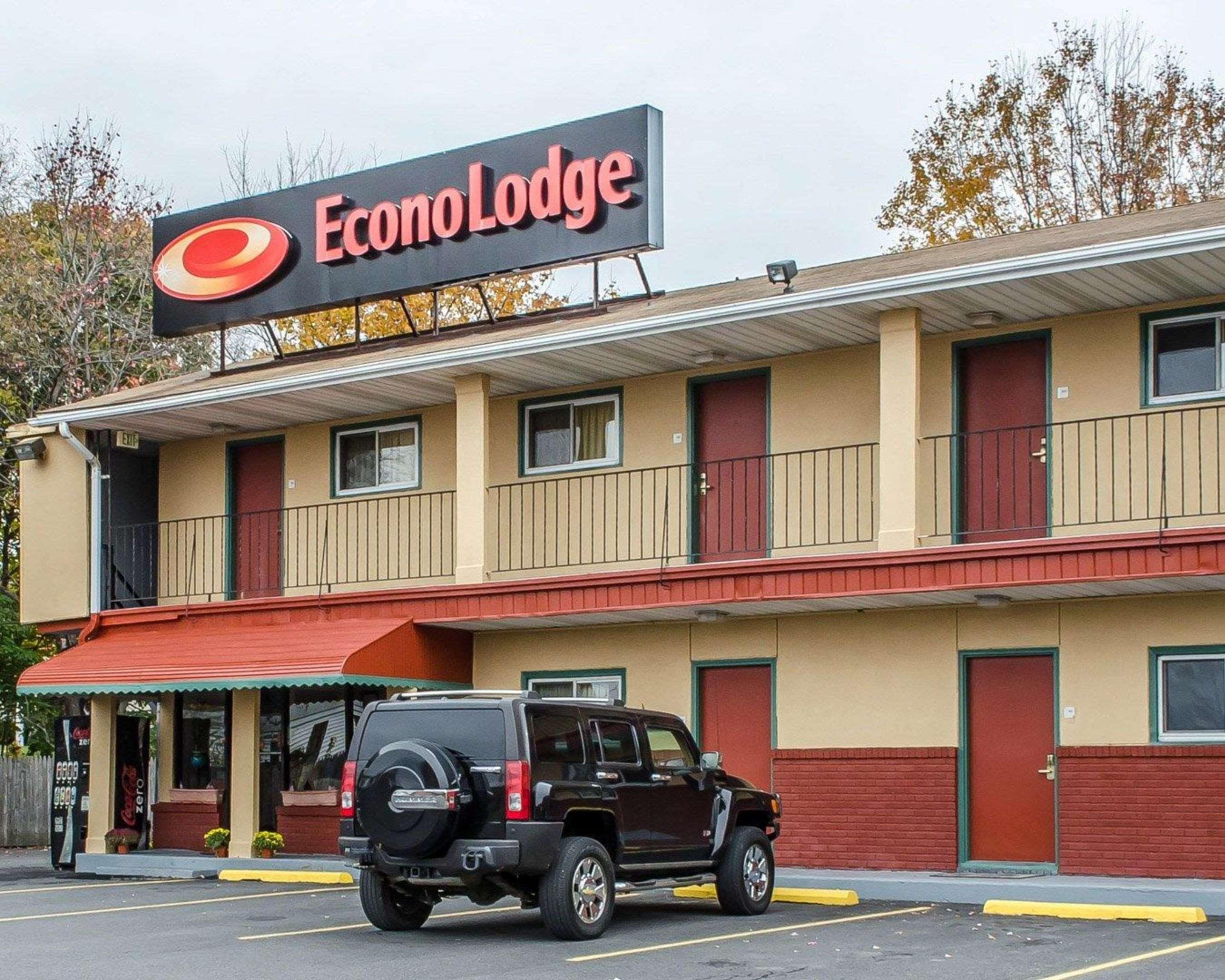 Econo Lodge Frackville Exterior photo