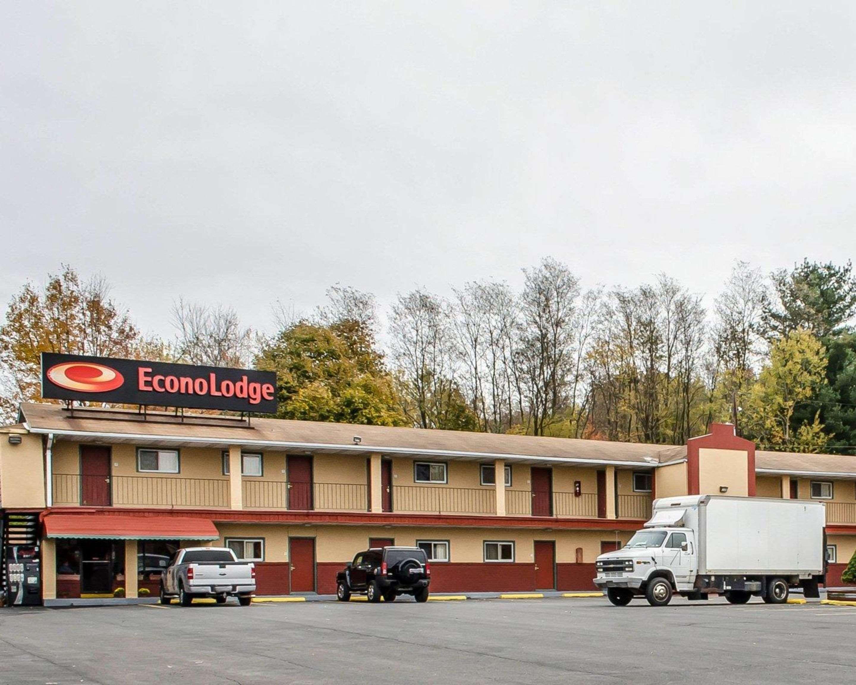 Econo Lodge Frackville Exterior photo